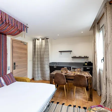 4 Pers - La Caravane Du Touareg - Mandara Beach, Antibes - Appartement Juan-les-Pins